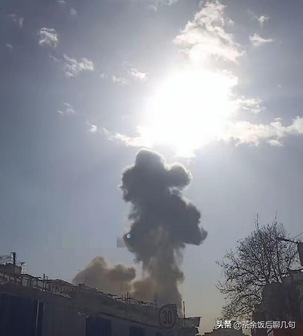 伊朗这次可别学上次了，就听网友的话，专门挑以色列的各大港口炸就行了。
 
伊朗已