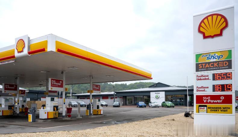 壳牌(SHEL.L)表示，由于回报不佳，它已决定退出其在英国、德国和荷兰的家庭零