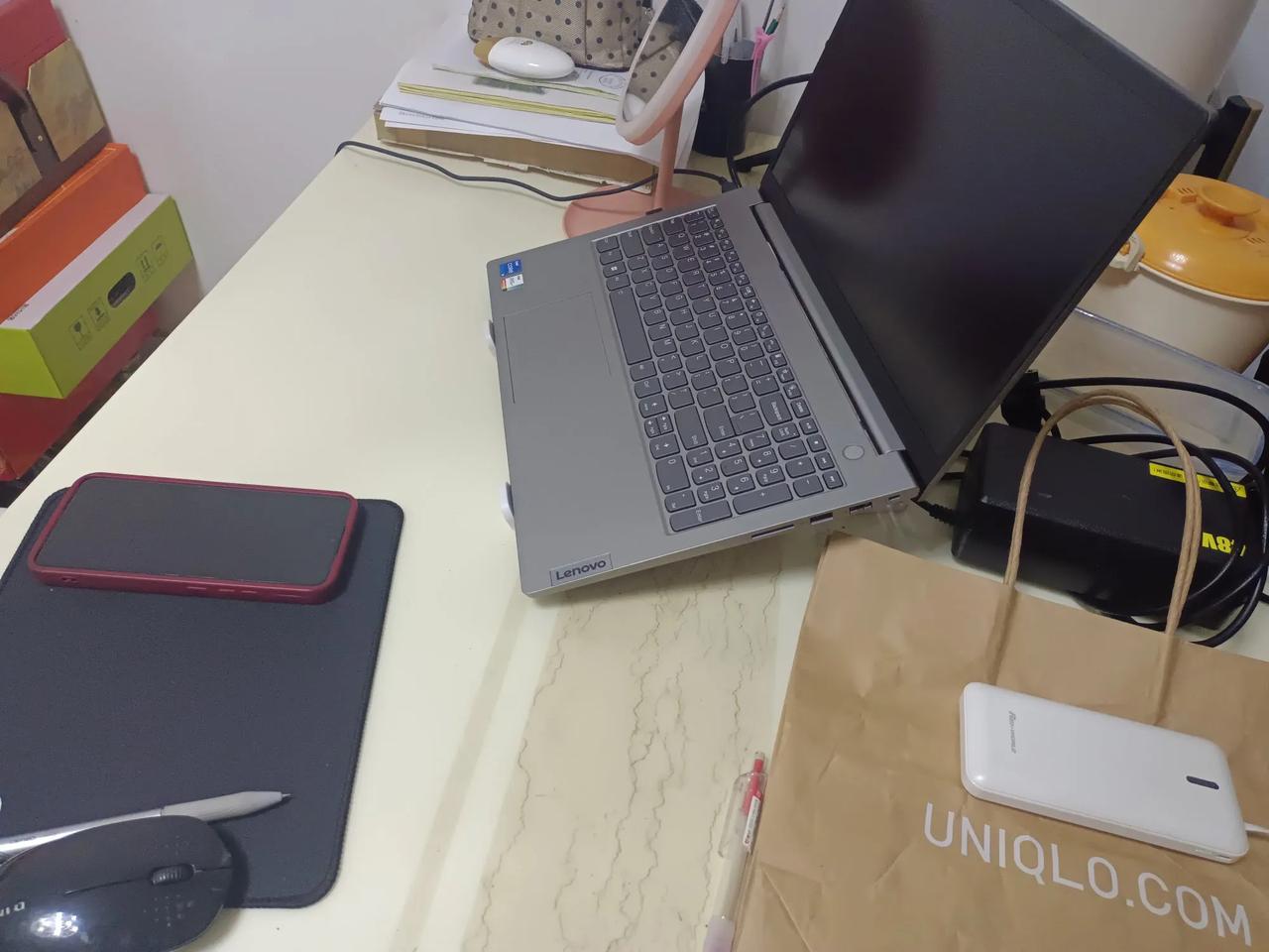 一个家里有没有学习的氛围，主要就看餐厅的功能，餐厅不仅仅是一家吃饭的地方，更是家
