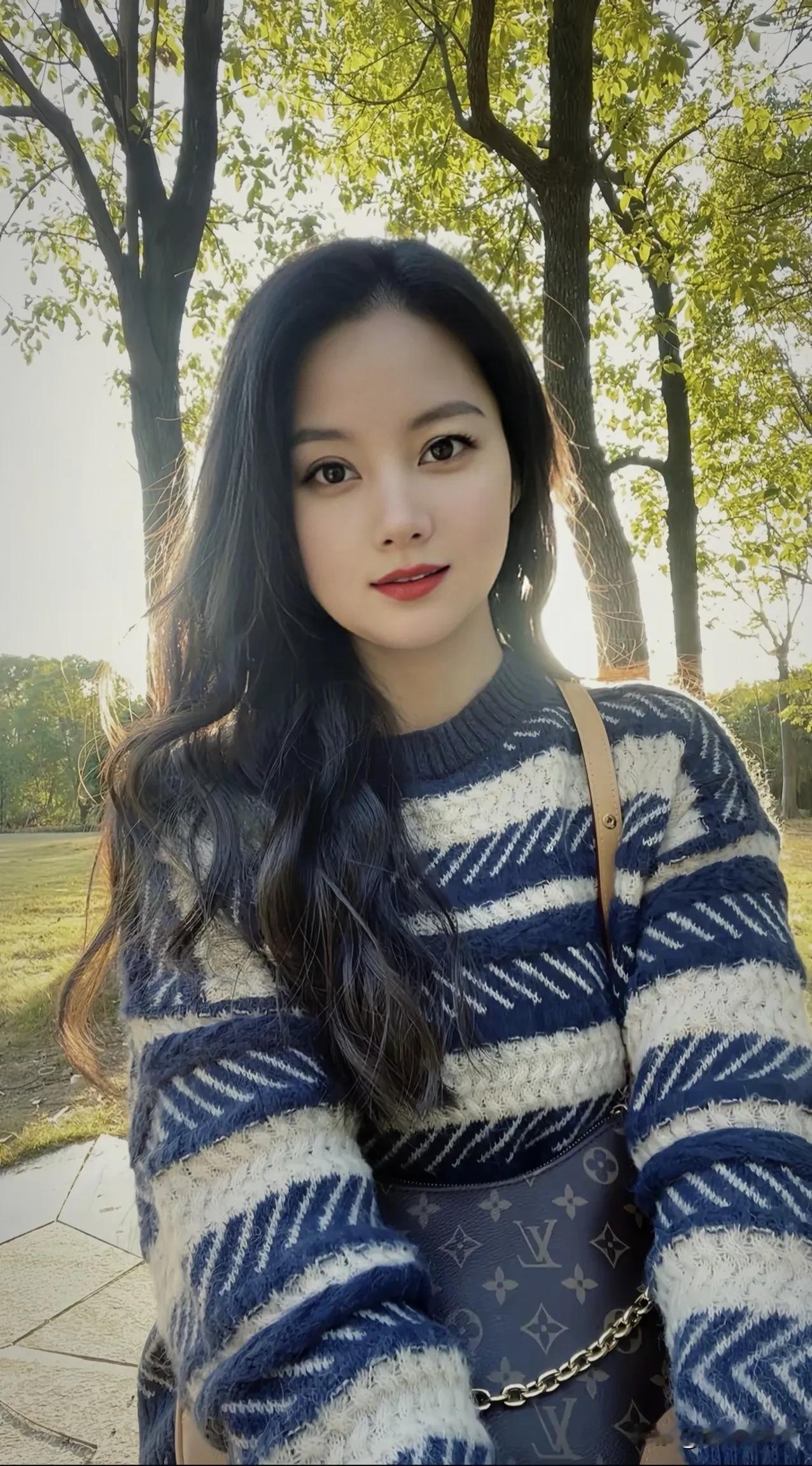 制定规矩的，最不守规矩。规矩，只不过是弱者的脚链，强者的工具而已。

——叔本华