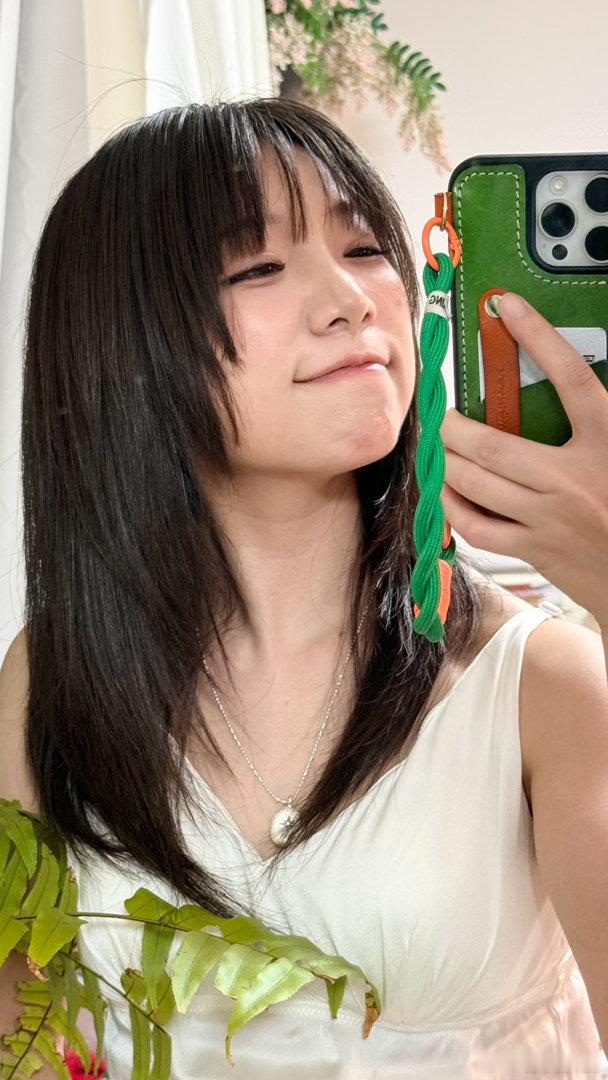苹果原相机直出！第四张梦回初中非主流时期哈哈哈哈哈哈 