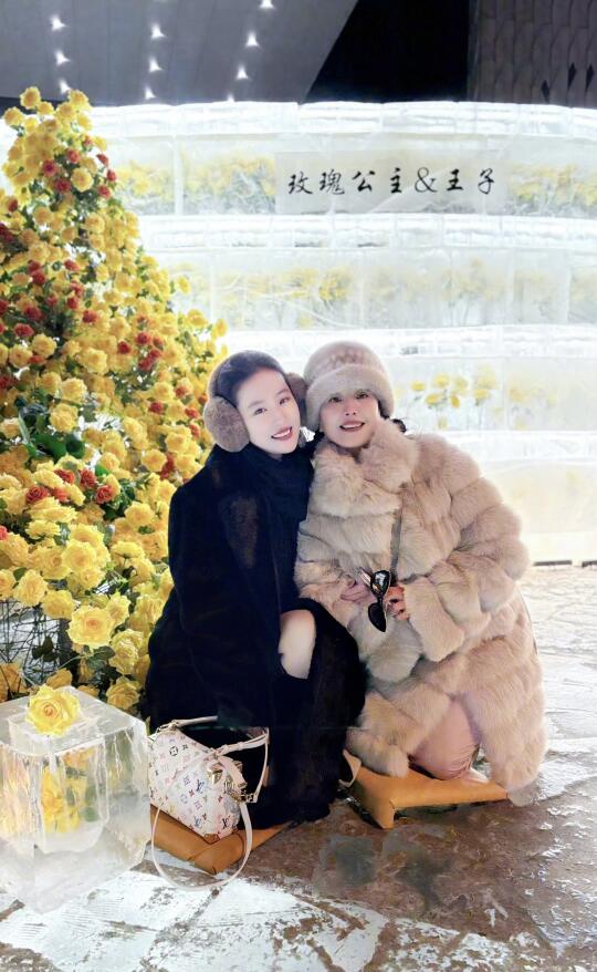 刘亦菲妈妈65岁的状态真好呀！