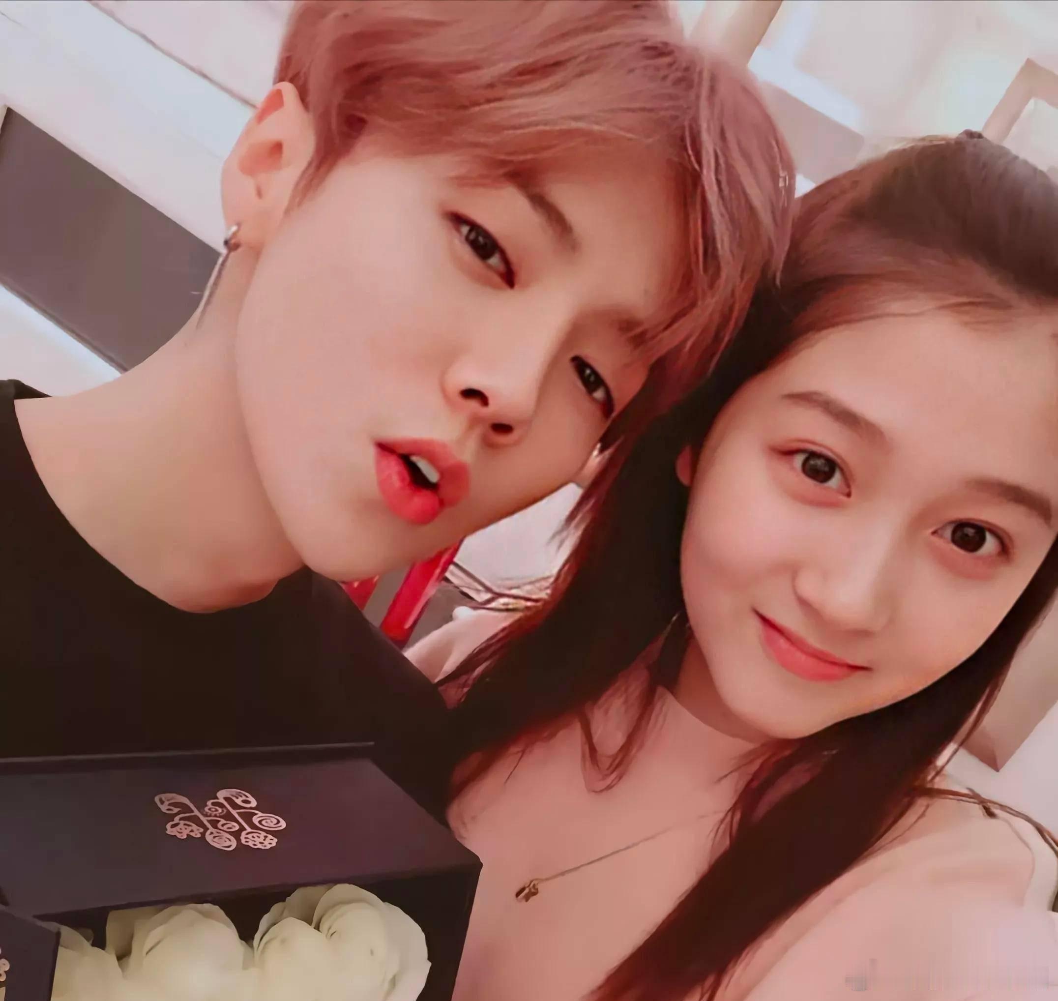 鹿晗关晓彤始于顶流的勇气，终于各自的沉淀感觉全网都默认了这段没有官宣的的结局关晓