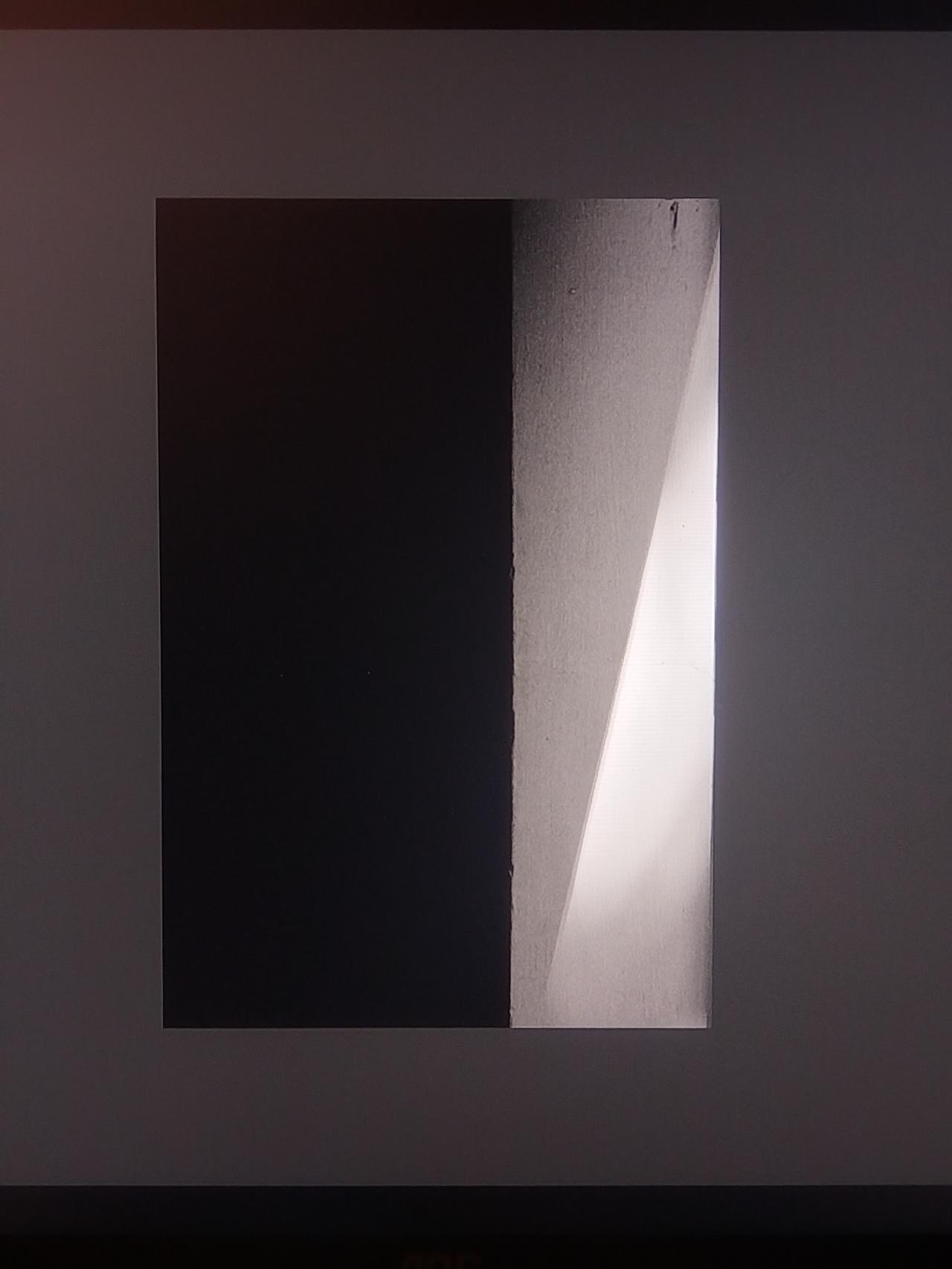 目击道存/心照神交，圣洁的光。

摄影作品，大致可以归类味人的“自身心像”与“直