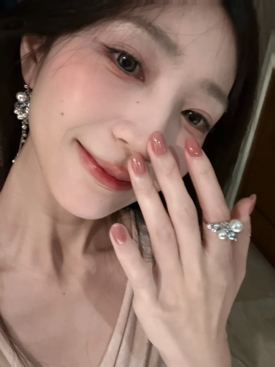 雾感裸粉色！美女感很强的新美甲