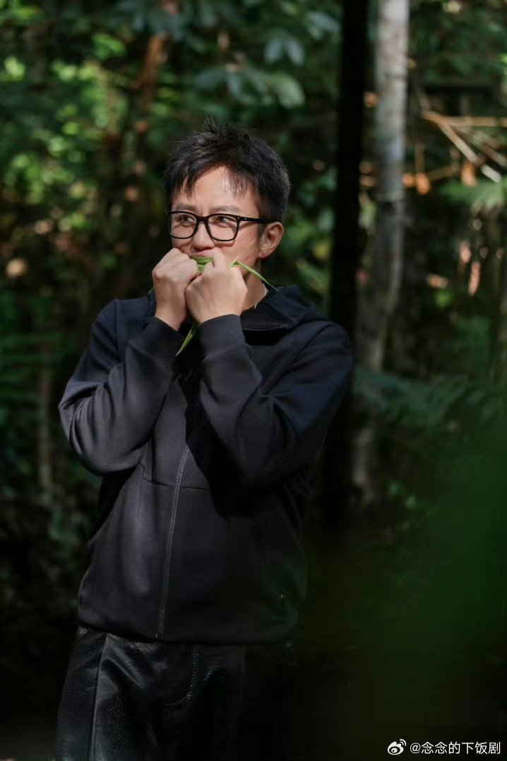 邓超从不看别人微信头像邓超从不看别人微信头像 原来邓超也不看微信头像，换啥都没感