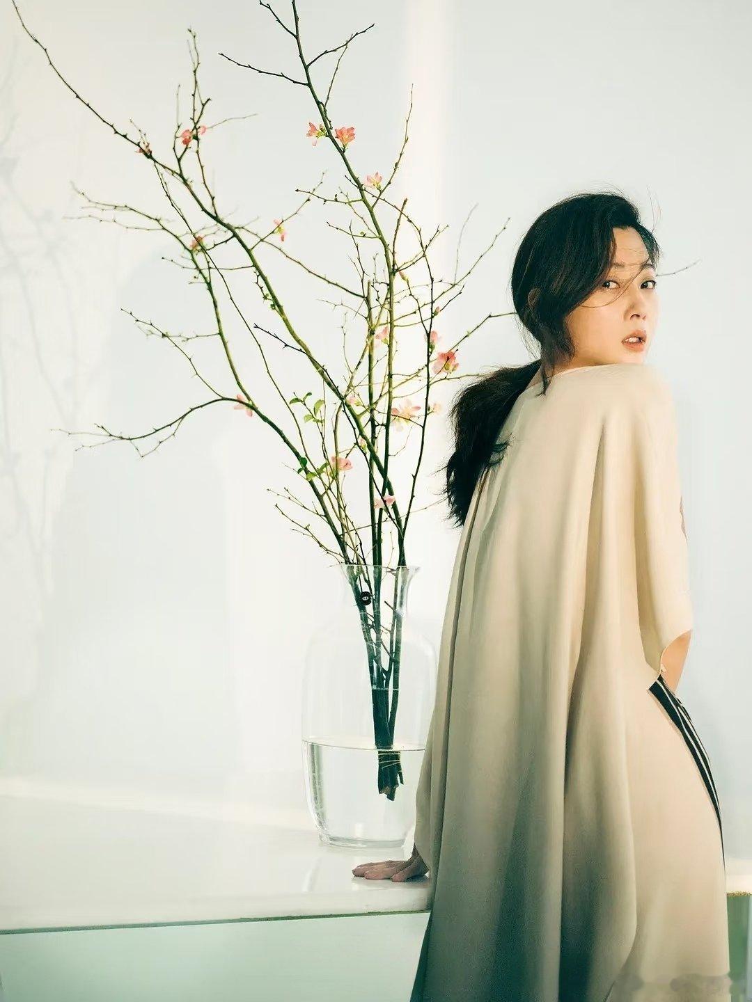 殷桃姐姐：散发光芒，温柔且有力量的女性！ 