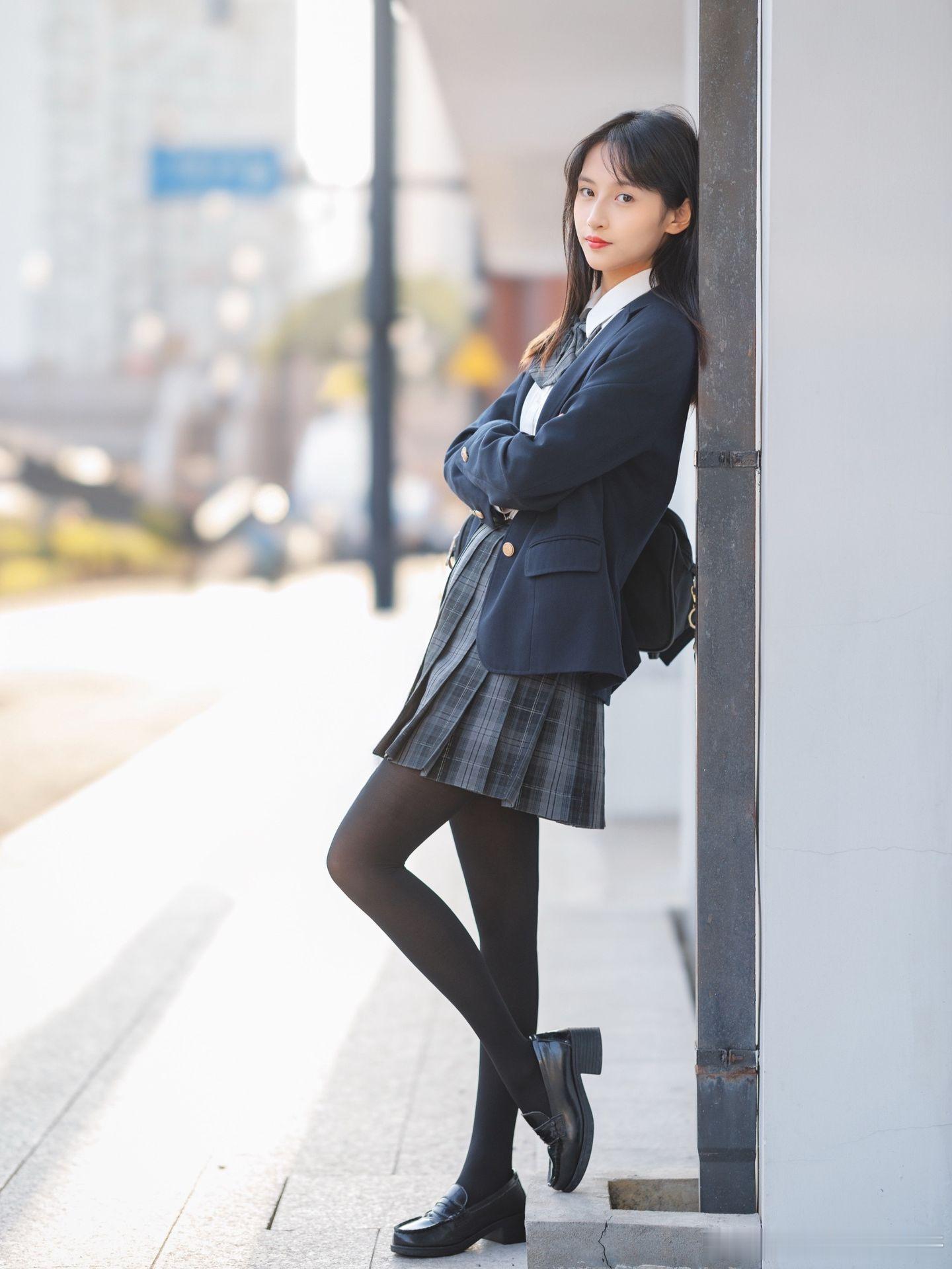 冬天拍JK也是满满氛围感~ 