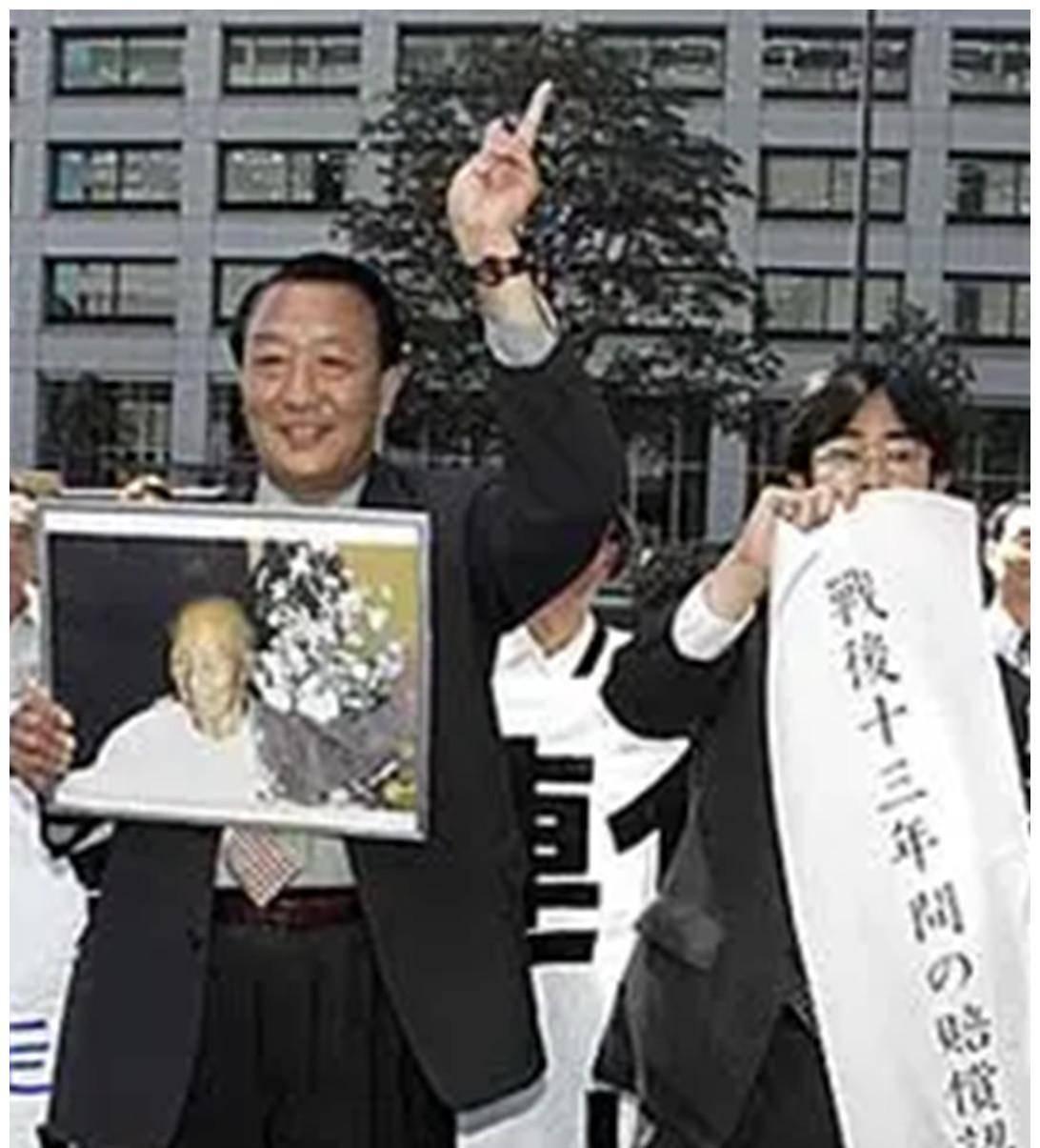 1958年，山东农民刘连仁被抓到日本当苦力，13年穴居山林，最后终于回国。回国后
