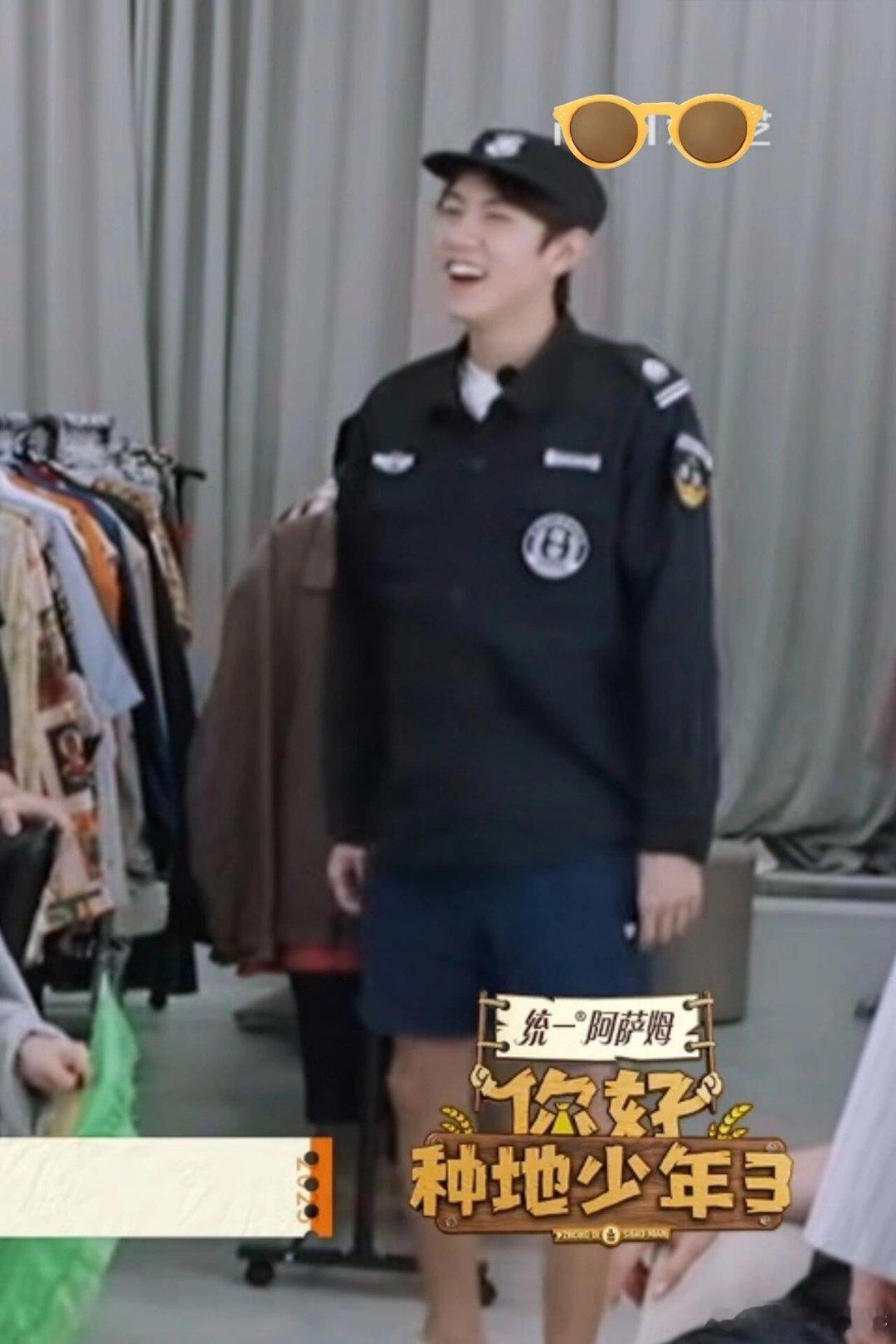 ebb“我是保安”哈哈哈 如果ebb是保安那最该防止被偷走的应该是他自己了十个勤