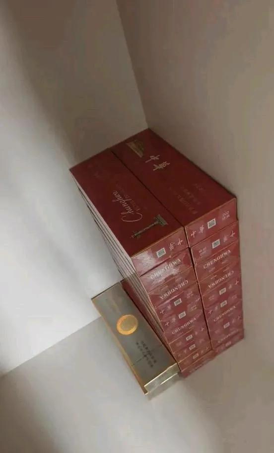 剩下的年货，当口粮慢慢享用，还是送亲戚朋友？