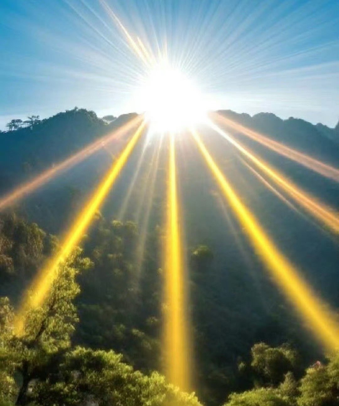 遇见佛光不要划走，许愿什么都会灵验！！ 