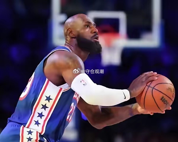 炸裂纪录！41岁詹姆斯再创80年NBA神迹，前无古人，太难打破！就在刚刚结束的N