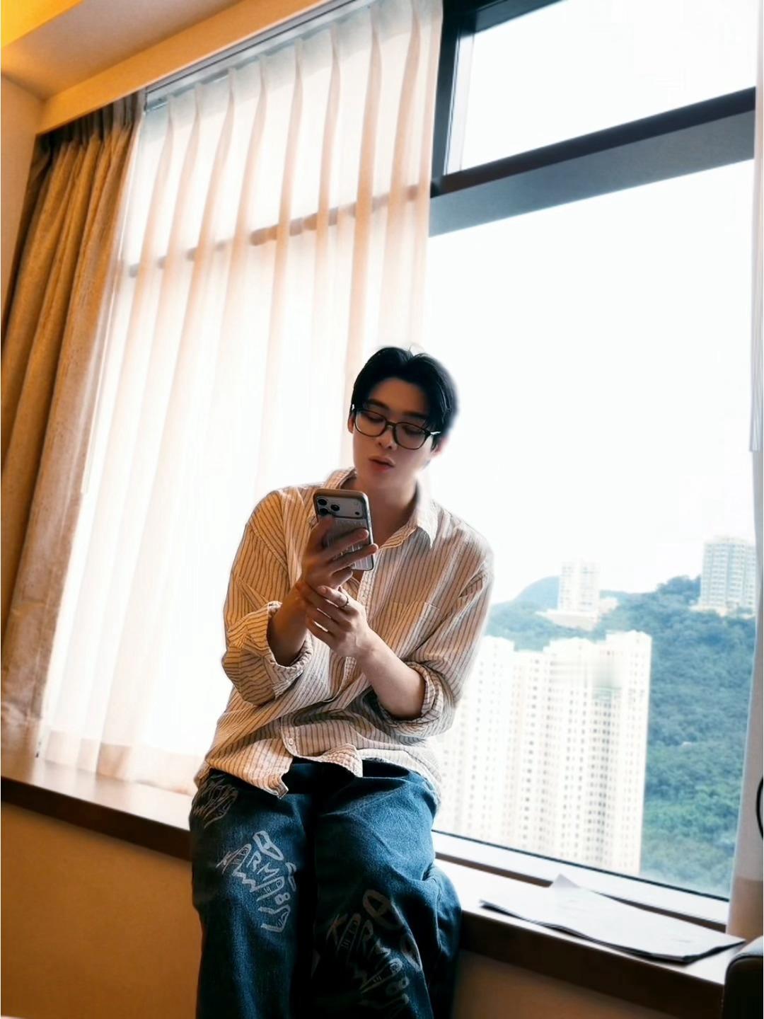 谁会读口型，看看这口型唱的是不是粤语歌[允悲] ​​​