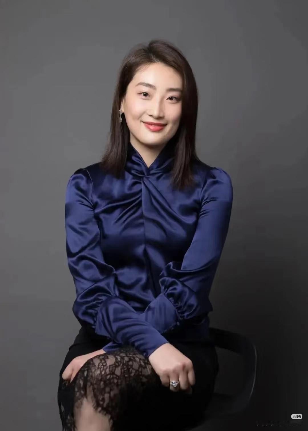 这个人最大的问题一是不孝，二是太贪
明明知道香港的信托是老宗留给另外几个孩子的，