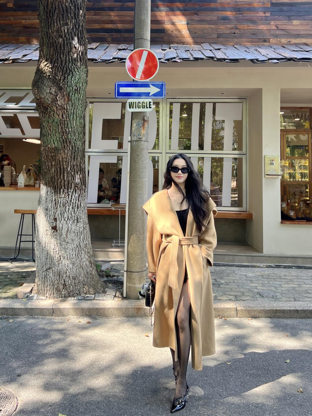 驼色大衣带来的氛围感