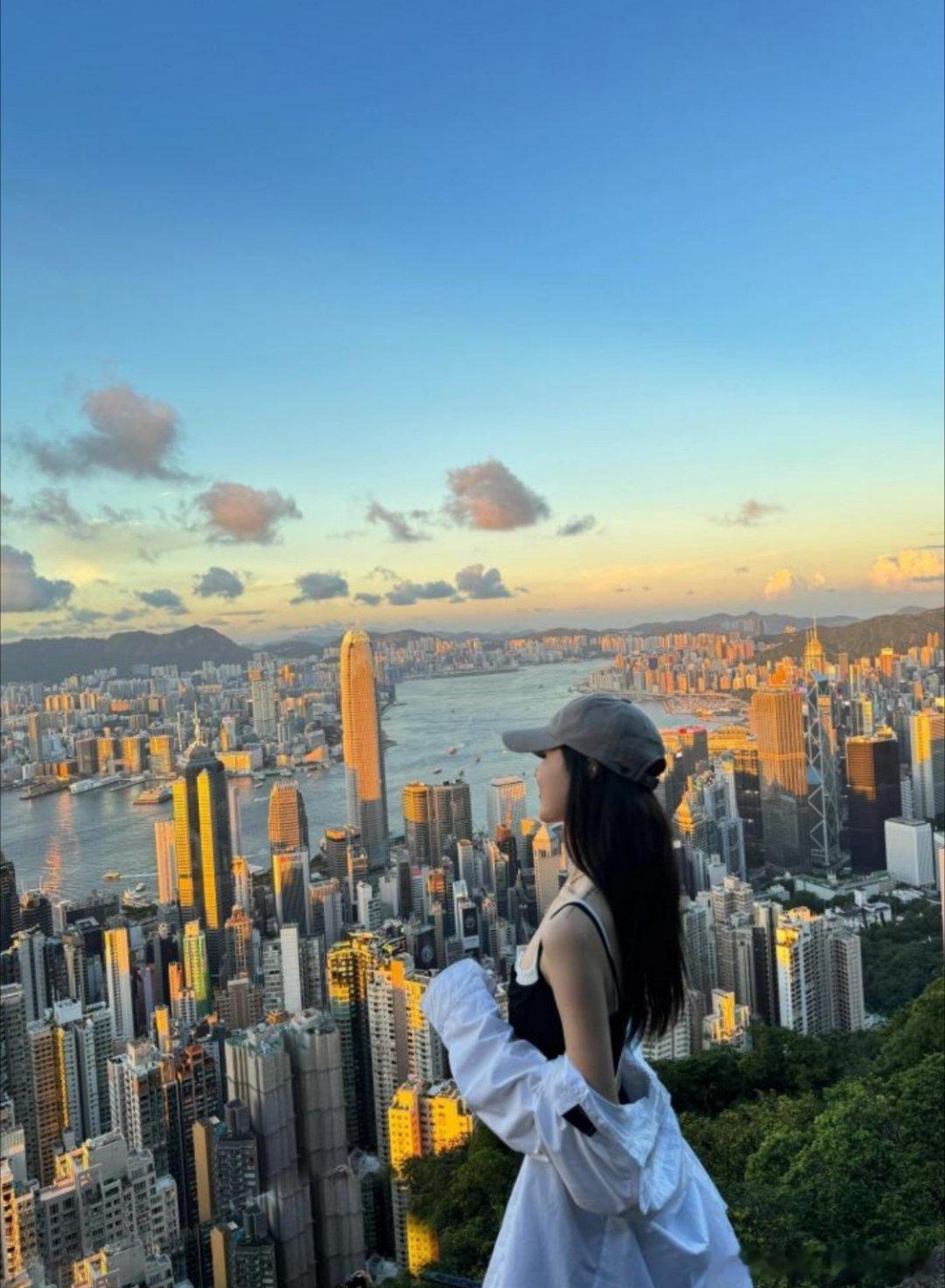 这连续的下完雨，接着都是闷热潮湿的天气，是真不想烧饭啊，不想动，昨天刷手机还把一