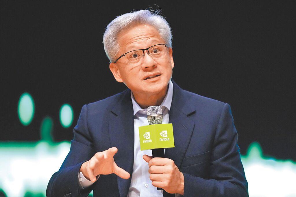[太阳]彻底认输！黄仁勋亲口承认放弃中国AI市场，华为强势接棒，封锁逼出最强国产