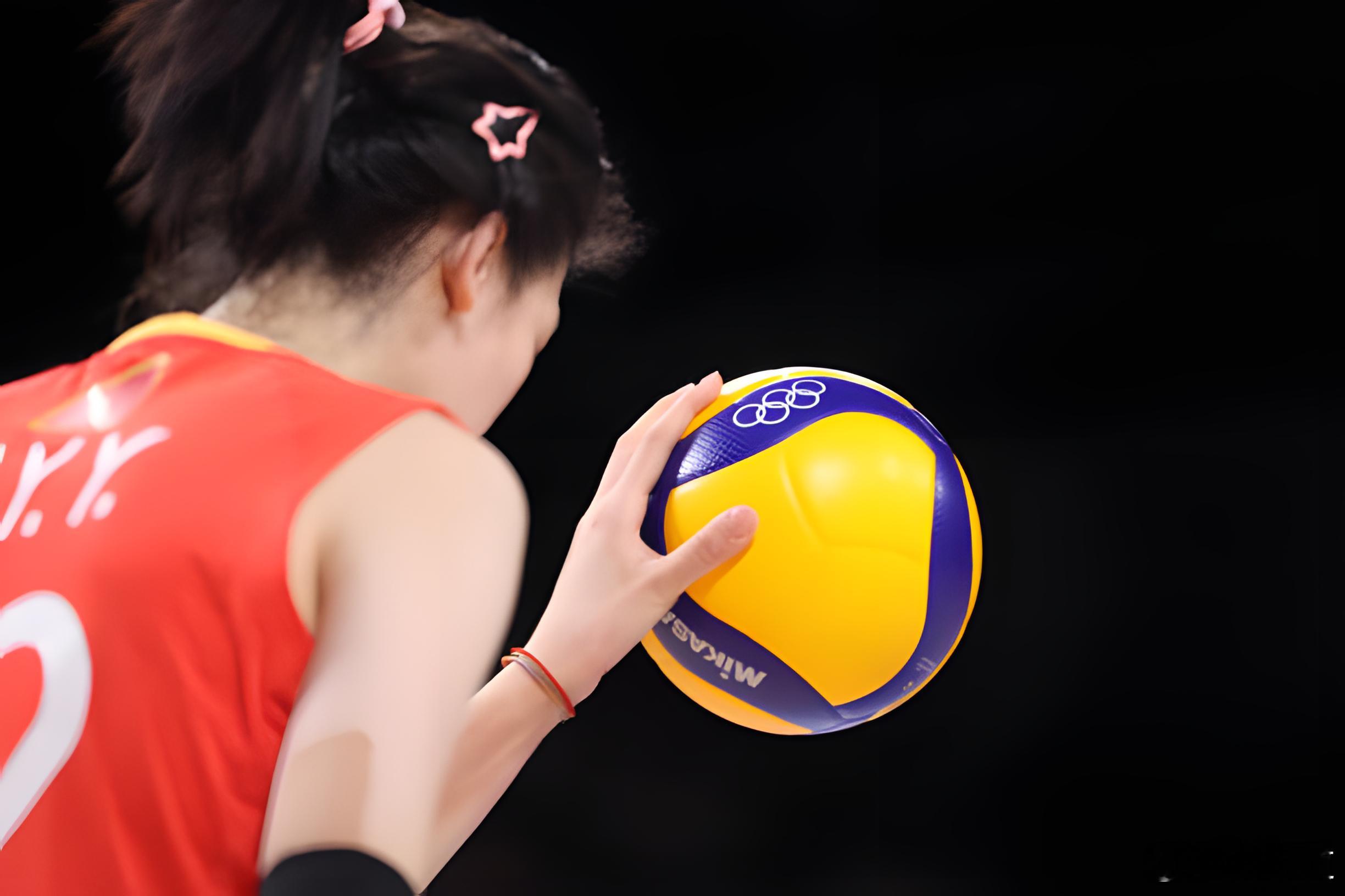中国女排2025女排世锦赛李盈莹虽然在大名单中，按照前几天训练时的状态，应该是打