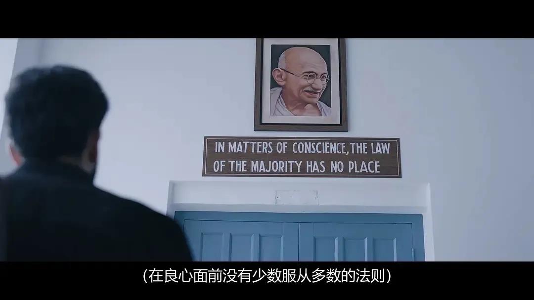 法律信仰的具体表现当然是多方面的，譬如，所有的社会主体，都毫无例外地以法律规则来