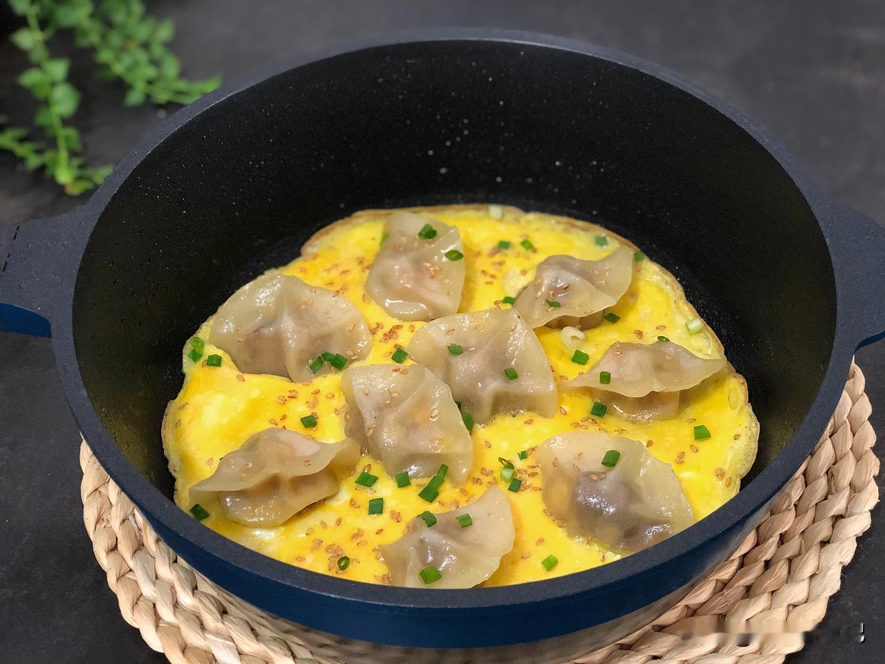 一年一年过的真快，转眼间就又要过年了🧨，小时候总盼着快快过年长大，而长大成家生