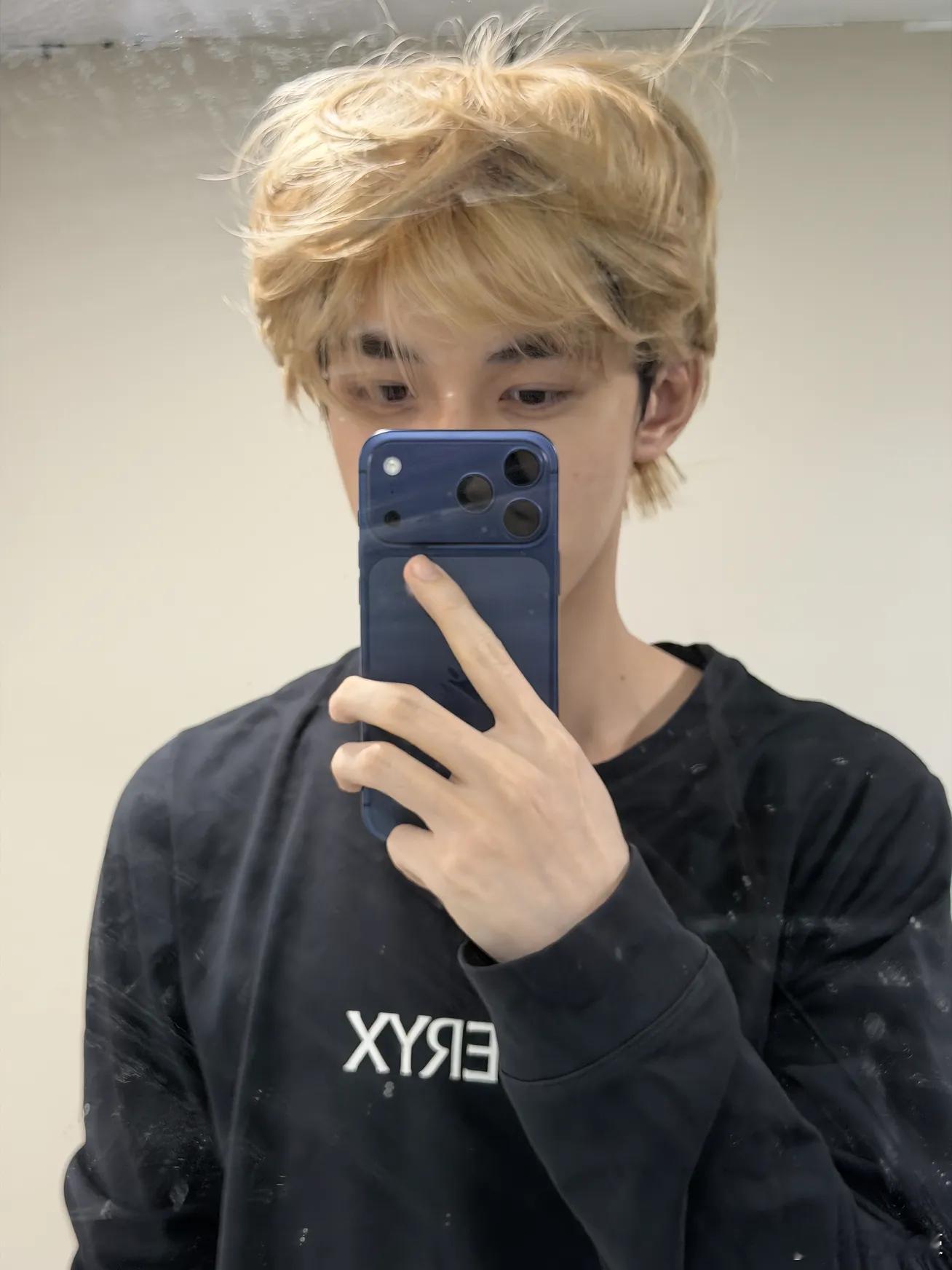 近期生活！！染了个黄毛