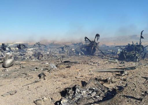 美军说，美军三角洲特种部队炸毁了无法起飞的C-130运输机；伊朗说，伊朗革命卫队