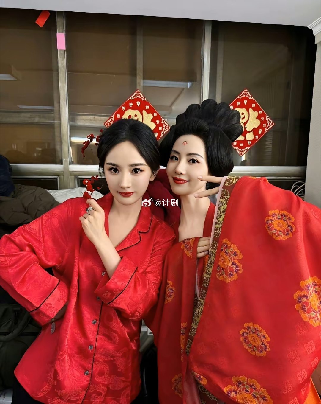 我有预感杨幂和刘诗诗要做一辈子的好朋友了不是因为杨幂连续5年给刘诗诗送生日祝福，