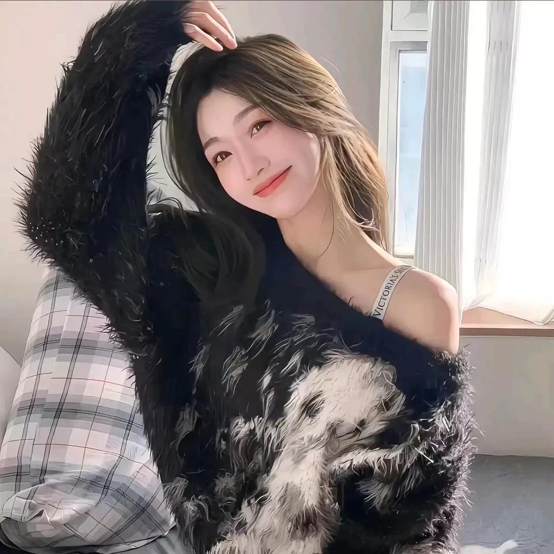 冬日暖阳，毛绒绒的幸福感毛绒酷甜照 毛绒绒治愈系 毛绒系自拍 毛绒居家照 毛绒秋