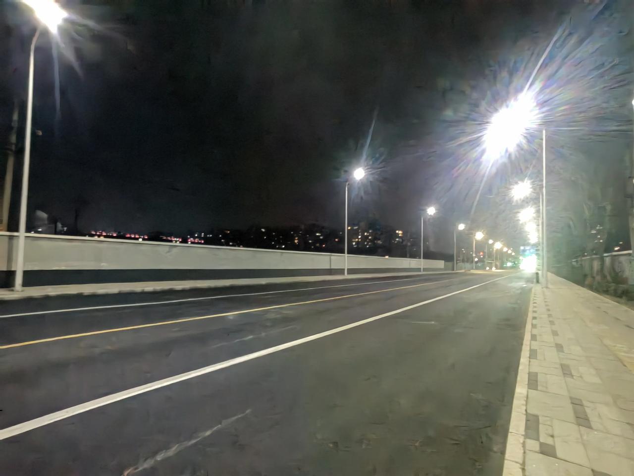 最近没睡好，今晚极其累，还困🉐要命，坚持跑下来，比平常多出了两倍的汗，头发全打