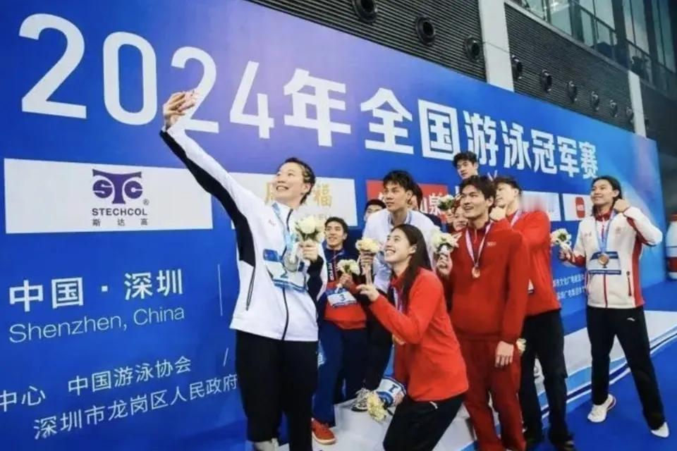 中国游泳（跳水）队公布巴黎奥运会参赛名单，有四个想不到:

1、想不到，李冰洁、
