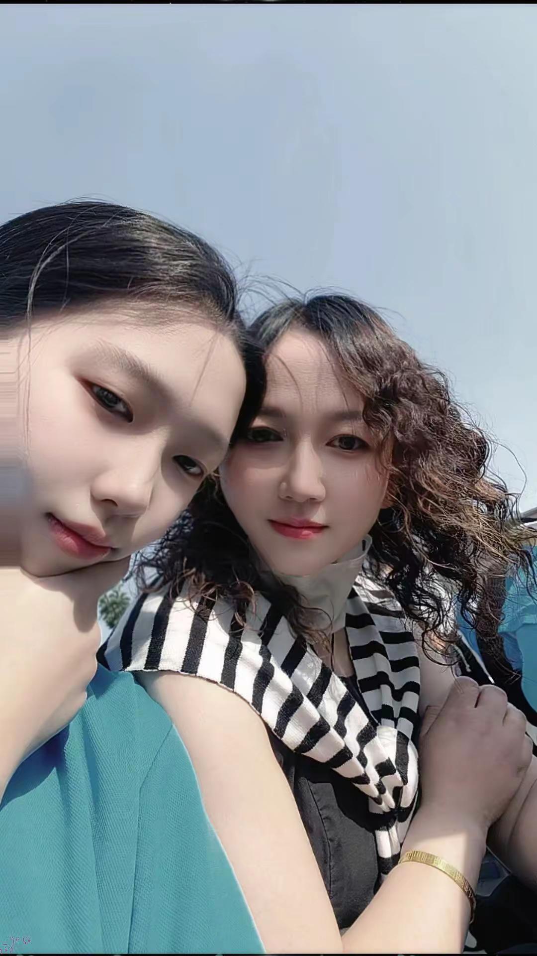 吾儿毕业啦！愿你扬帆起航，前程似锦，未来可期！🎓🎉