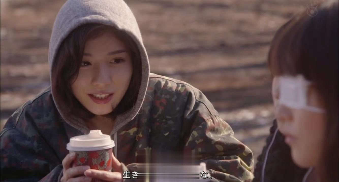 人活着就是一块布，它最终被做成了什么样子，靠的是裁剪手艺。即使你想成为一件旗袍，