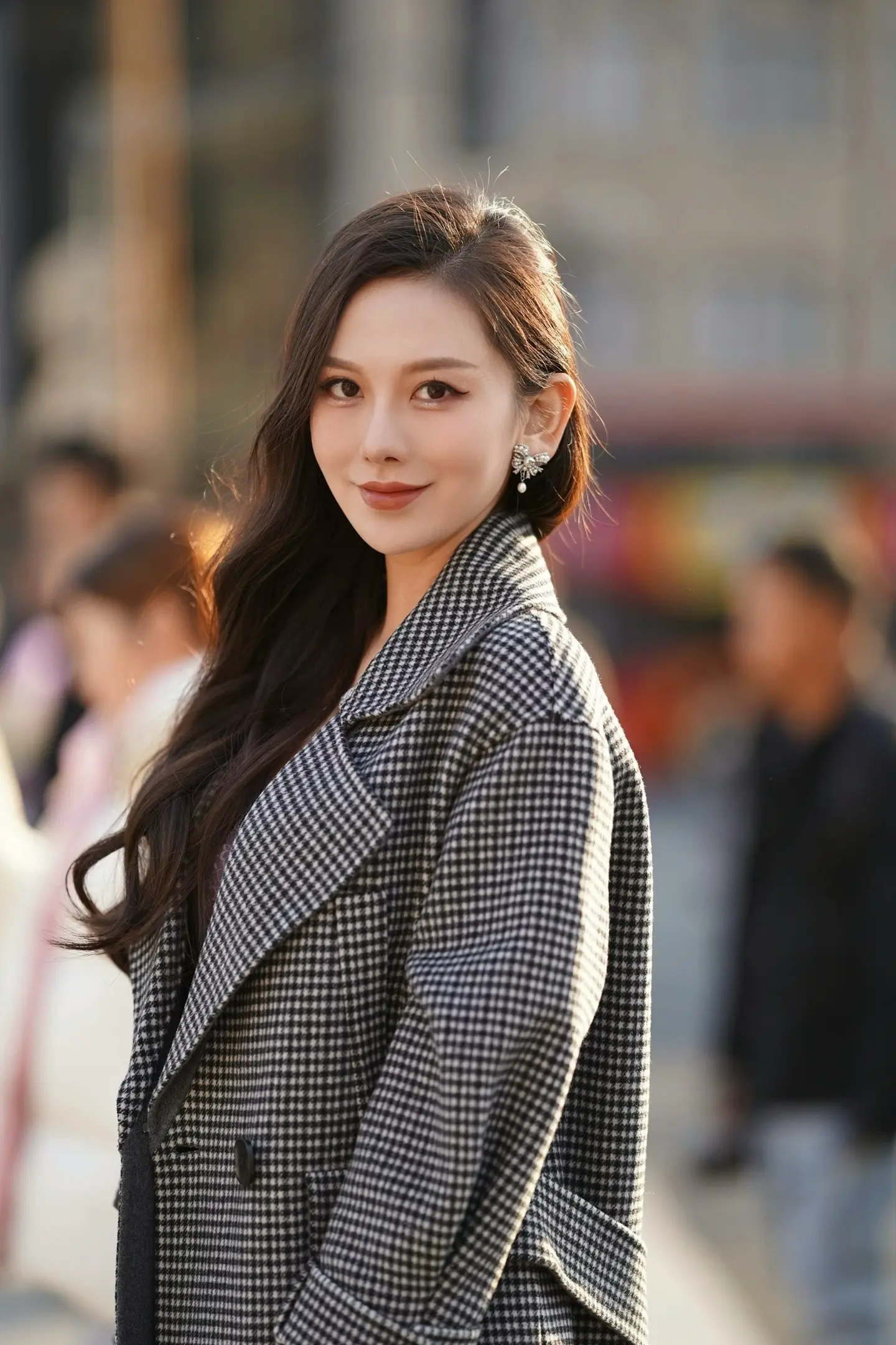 很高兴认识你……