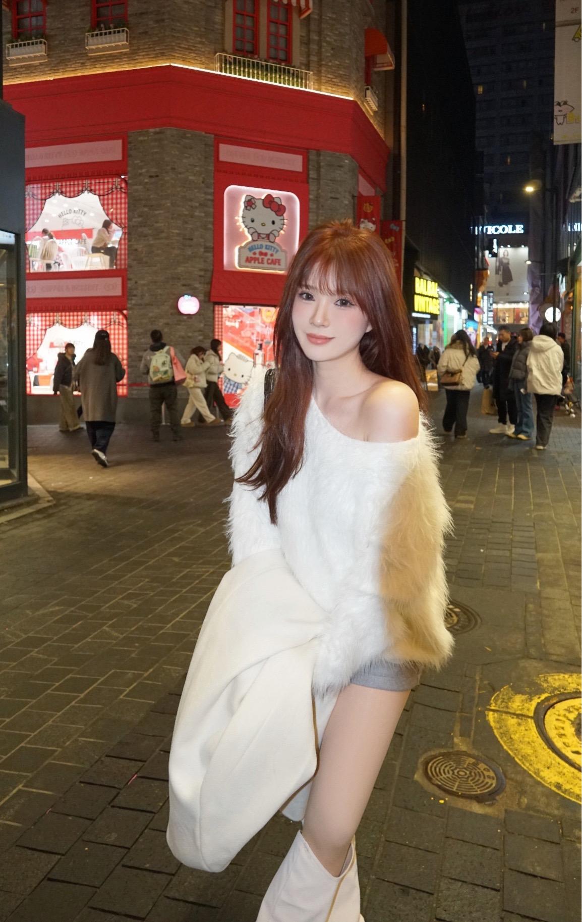 未婚 年轻 自由随性 无房贷 无车贷无下一代来到这个世界就是享受满足一...
