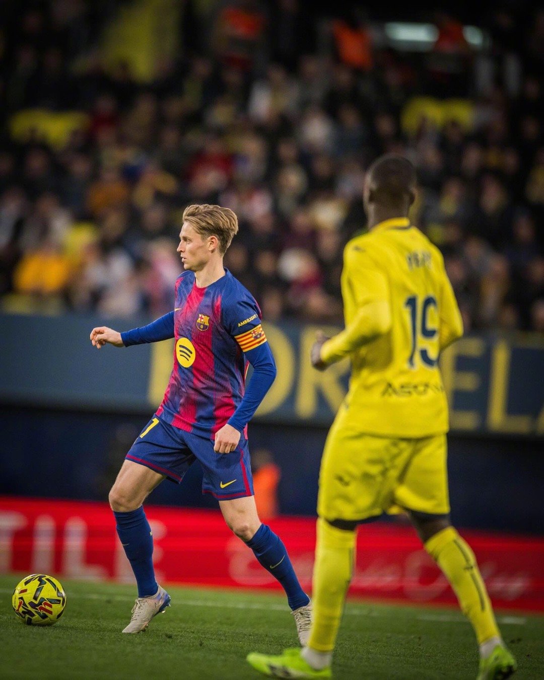 2️⃣0️⃣2️⃣5️⃣完美收官后，德容更新个人社媒⬇️💬“以一场胜利强势结束