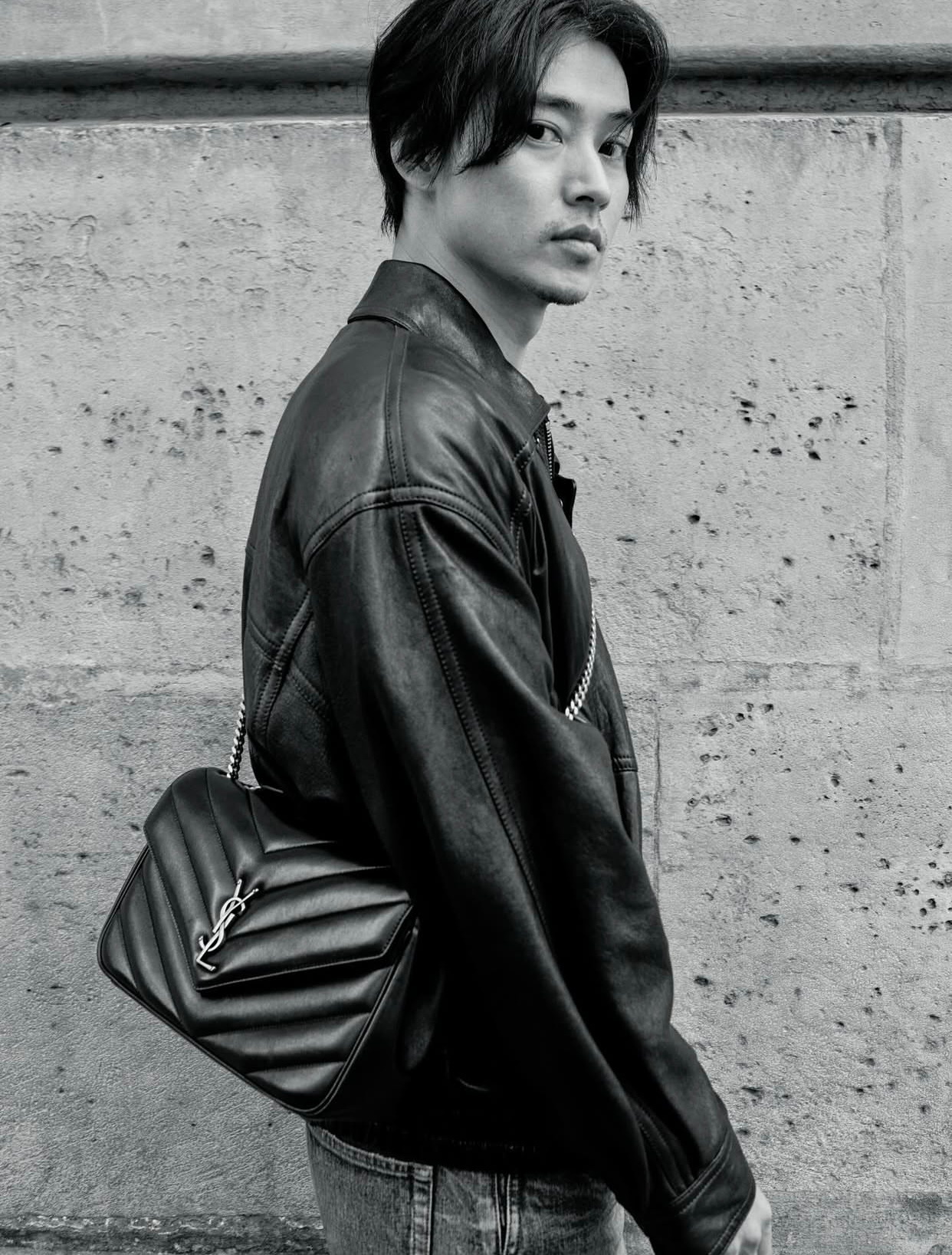山崎贤人✖️Saint Laurent bag 📷 ​​​
