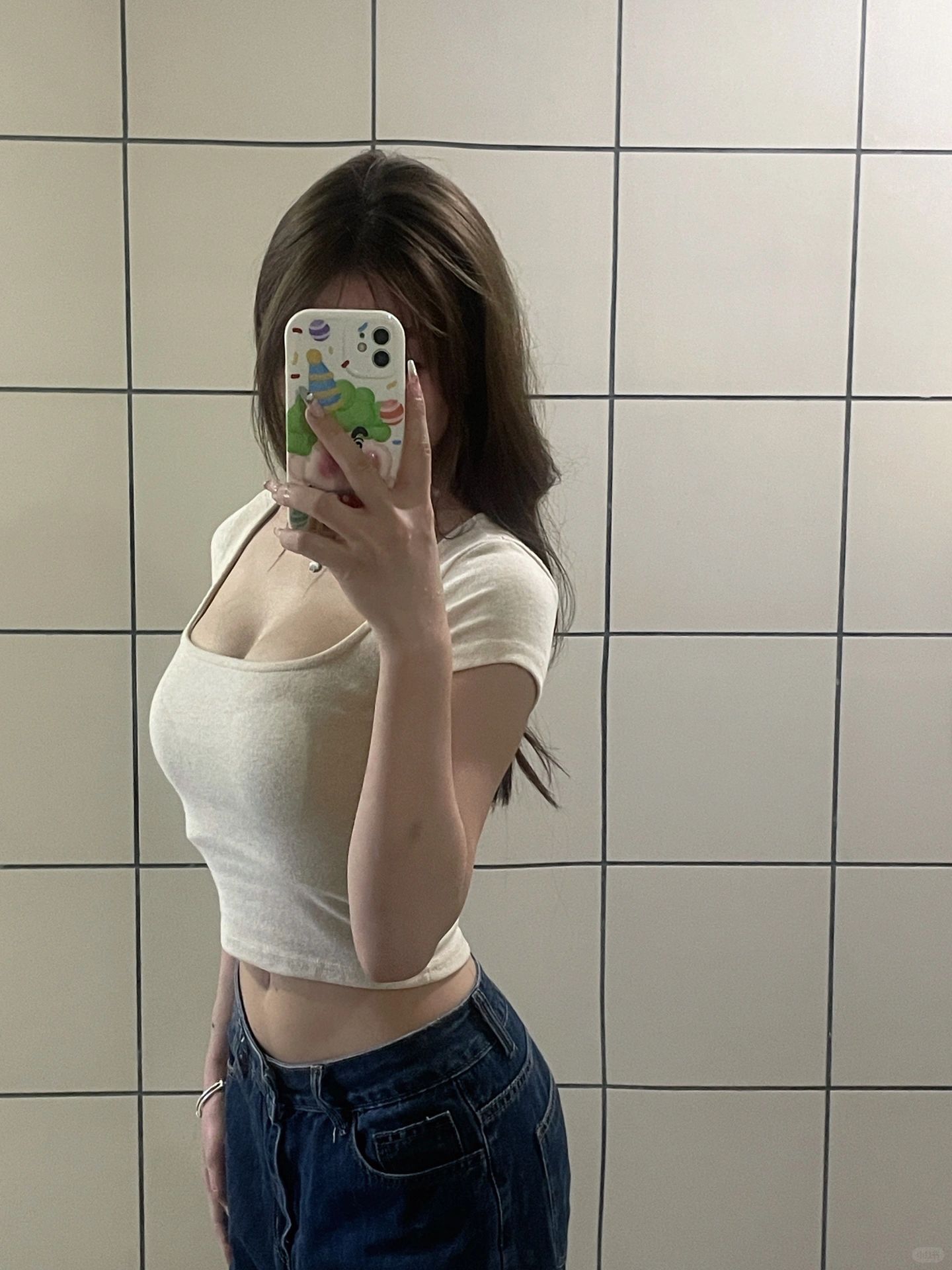 周一又来赚窝囊费了  那女的