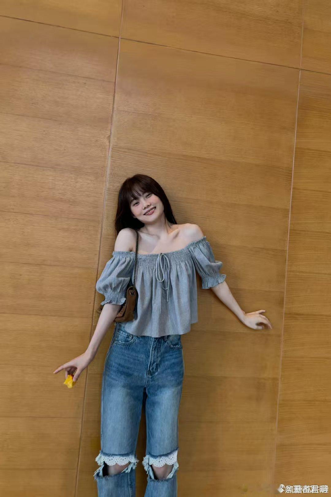 井迪官宣我家那闺女我家那闺女 之前看井胧就好奇井迪的日常，现在愿望成真！相信她在