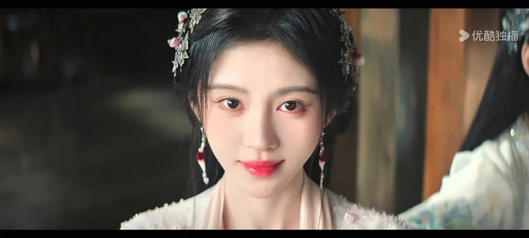 鞠婧祎怼脸生图简直太绝了吧 