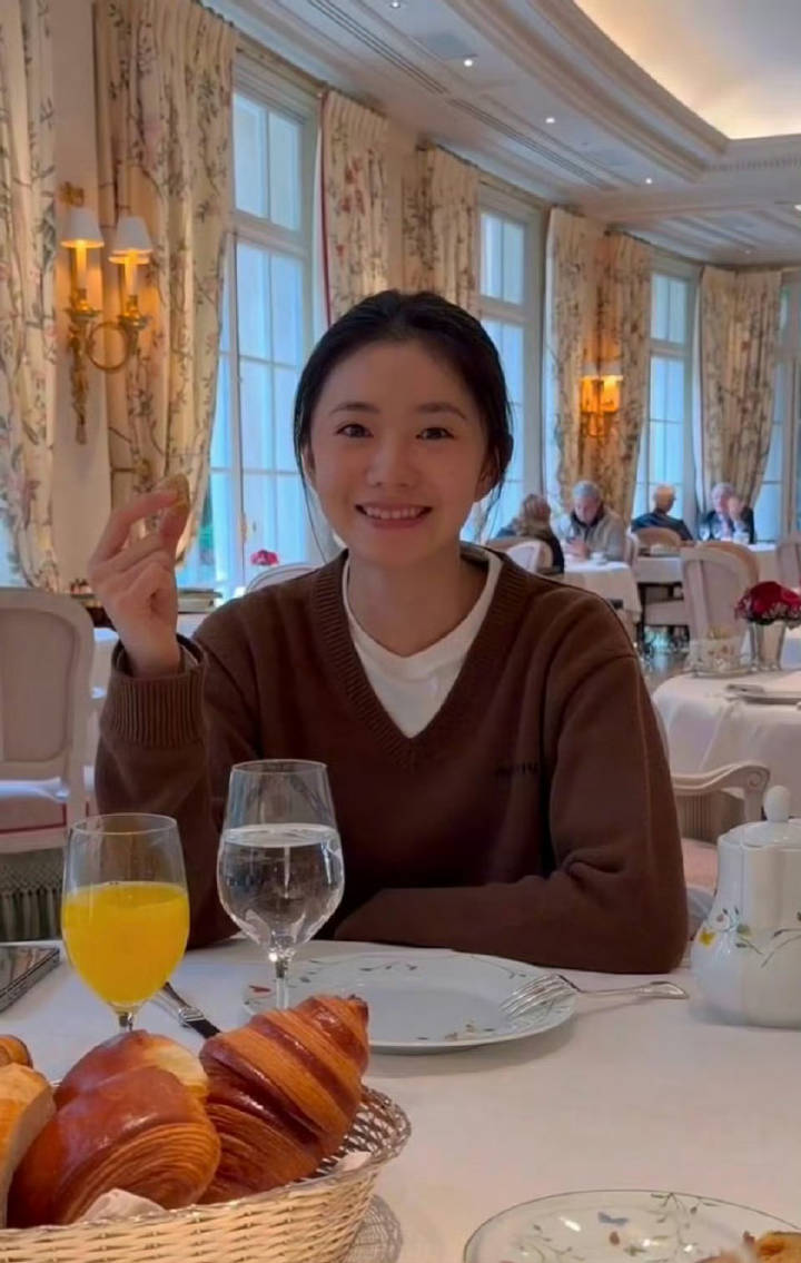 素颜的刘浩存赵今麦李庚希素颜的存子好美[爱慕] ​​​