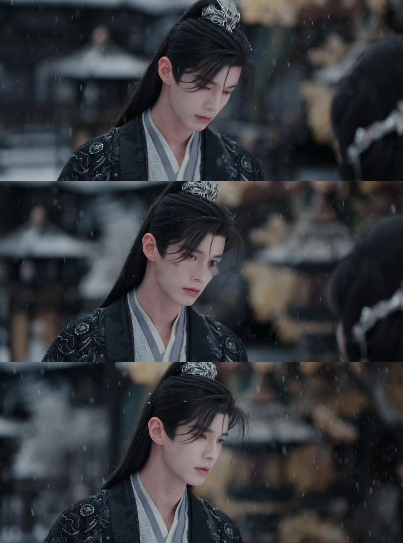 心疼何与演的萧华雍何与演的萧华雍让人心疼朝堂枷锁、家族权衡、爱人隔阂，三重压力压
