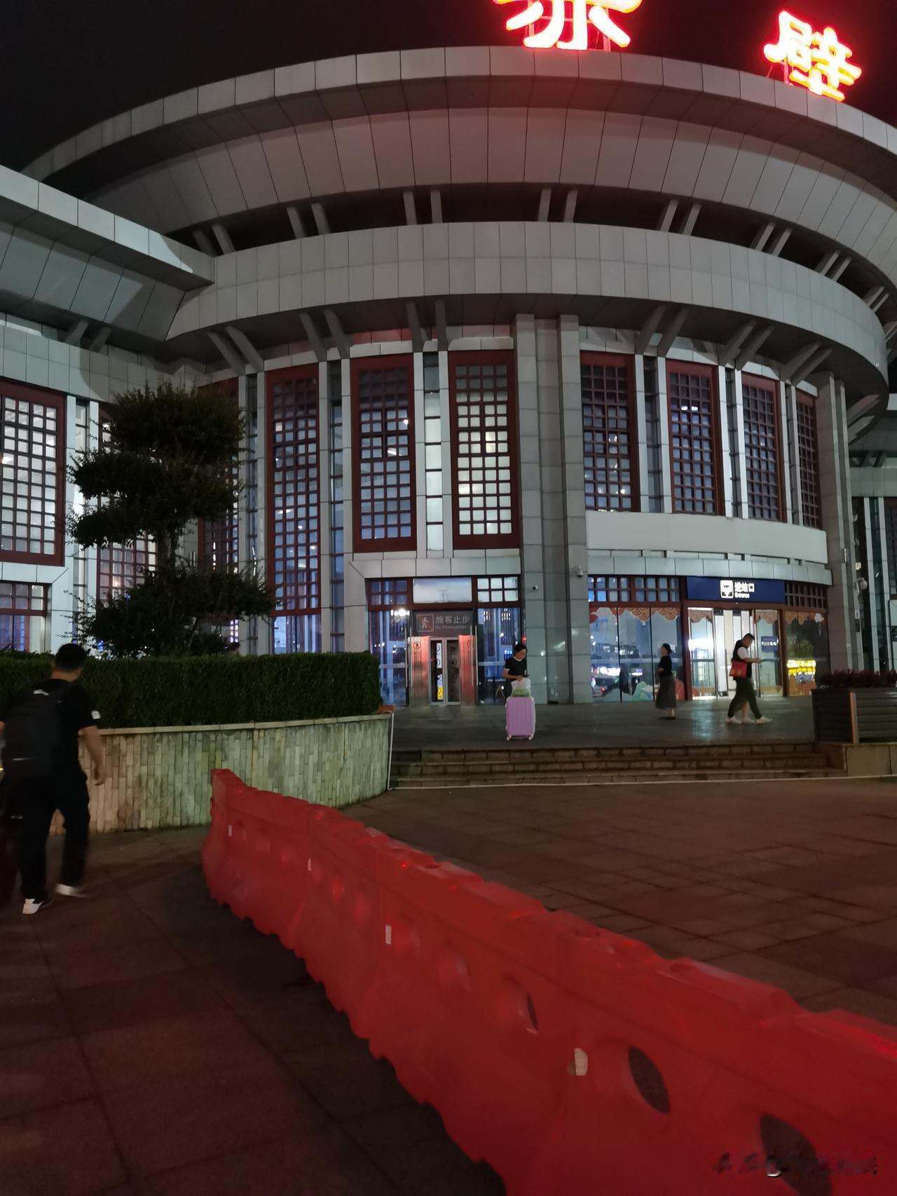 人类社会与大自然并不是两样东西，人类社会是大自然的产物，也是大自然本身。

调理