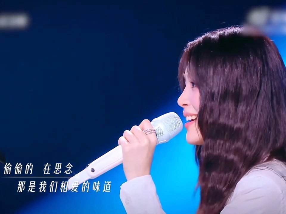 黄子弘凡把我唱小了黄子弘凡姚晓棠把我唱小了突然想重温绿光森林哈哈哈哈哈哈 
