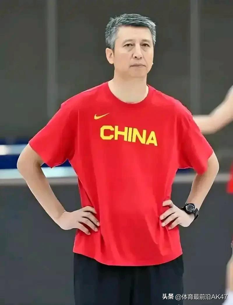 杨瀚森确定要回来备战月底第四窗口期的世预赛！今日郭士强在接受采访时透露，王俊杰已