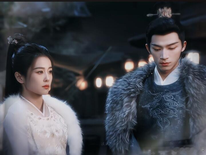 文亦娱乐谁说探案必武功？脑力男主照样封神！在这部剧中，男主太史丞萧怀瑾虽不会飞檐