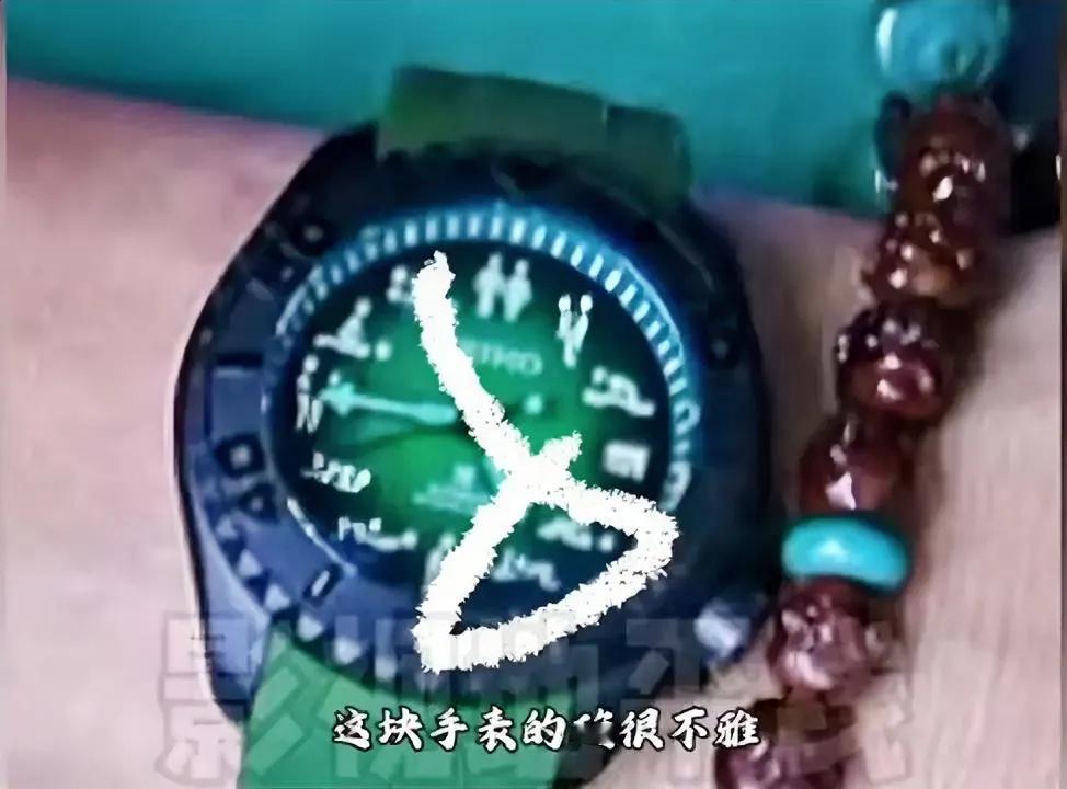 曾毅这下塌了吗？也是个名人，应该不会犯这种低级错误，设计安排的可能性很大，自己太