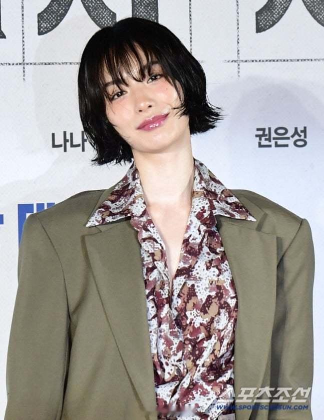 据韩媒，17日，此前擅闯林珍娜屋子并实施抢劫的男子已被警方逮捕。据悉，该男子在接