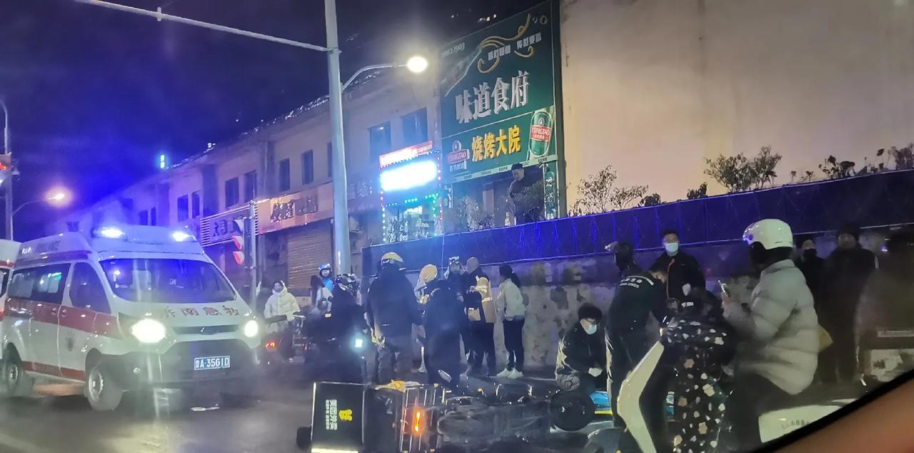 又一起外卖小哥事故