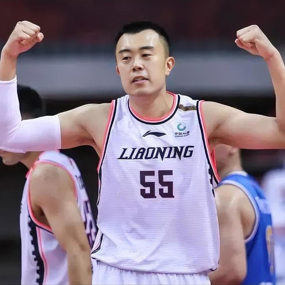 兄弟们！这可真是一个好消息啊！
据可靠知名媒体人透露：我们的老将韩德君下赛季有望